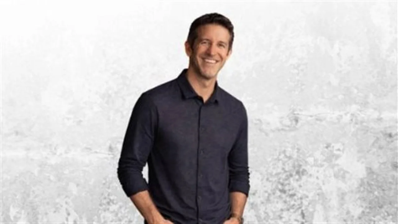 قيادة جون تيرنوس.. رؤية تصميمية مرتقبة تغير مستقبل هواتف آيفون ومنتجات الشركة